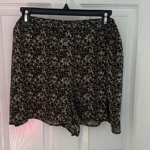 Michael Kors Black and White Patterned Skorts